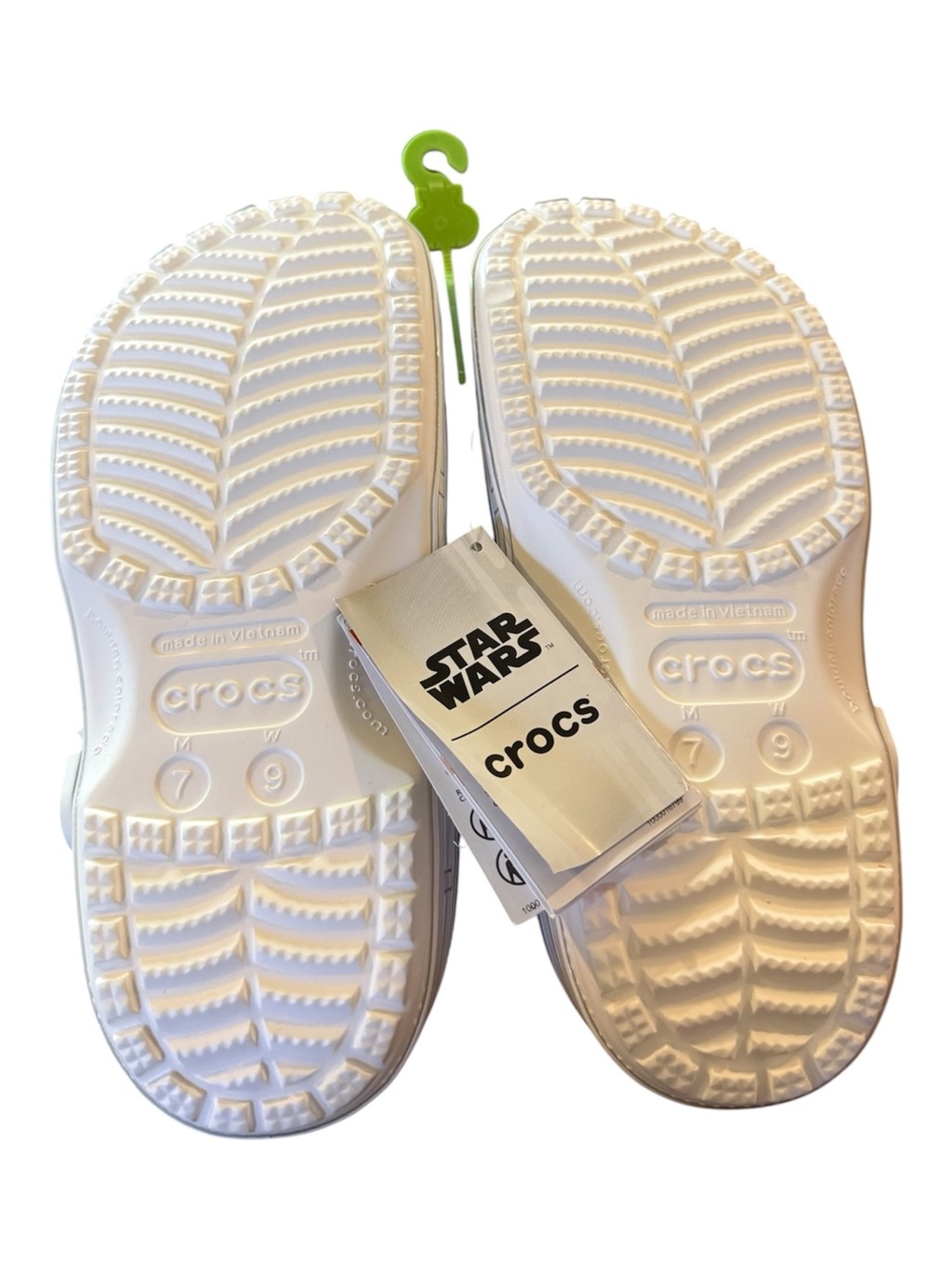 CROCS x Star Wars | R2D2 Classic Clog - Picture 4 of 5